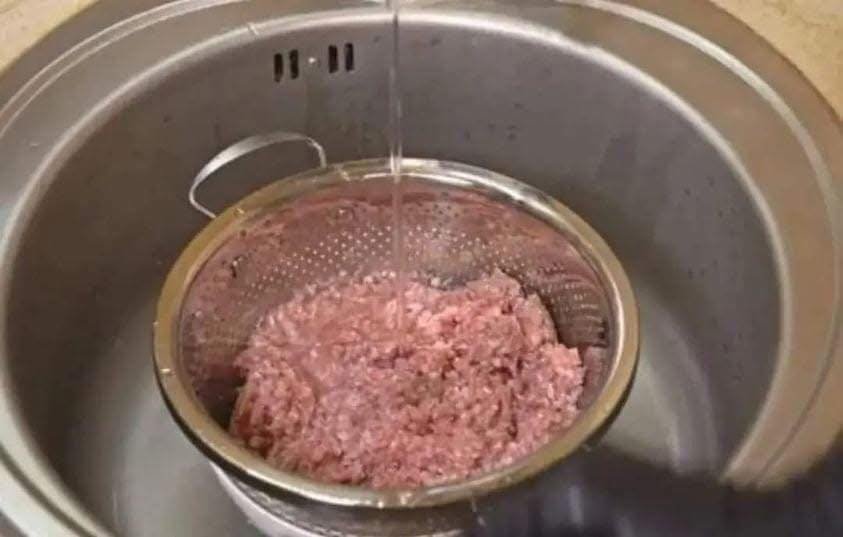 The Rinsing Debate Is Over for Ground Beef 101