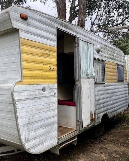 Homeless Lady Given Free “Ugly” Abandoned Trailer, But Wait Till You See What She Made Of It