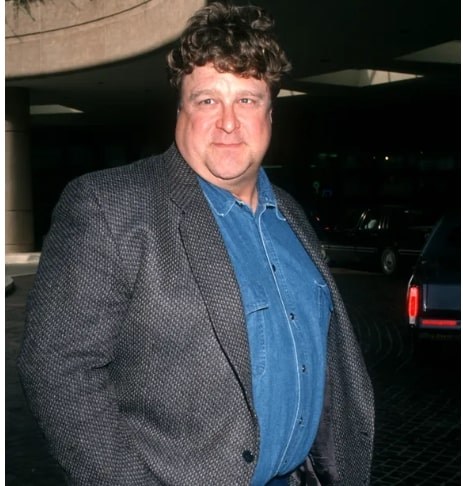 Fans think John Goodman, 73, looked healthier before losing 200 pounds as he flaunted his slim look on the red carpet.