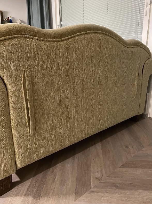 This Simple Sofa Hides an Unexpected Secret – See What It Is!